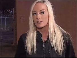 Bikini Barista Says She Chased Thief Who Stole Her Tips Onto Bus