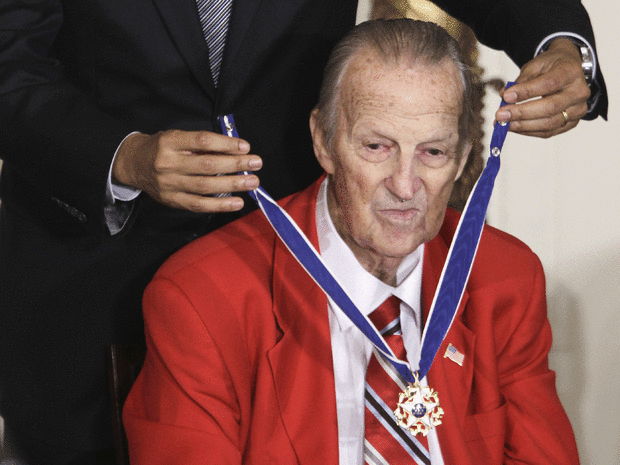 Stan Musial, Maya Angelou, George H.W. Bush and Others Receive Medal of Freedom