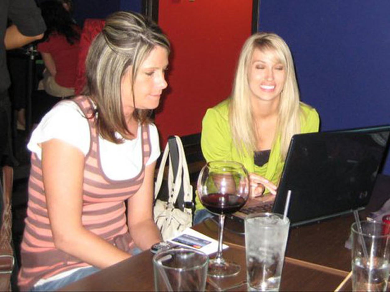 Iowa real estate agent murdered in model home Photo 1 CBS News