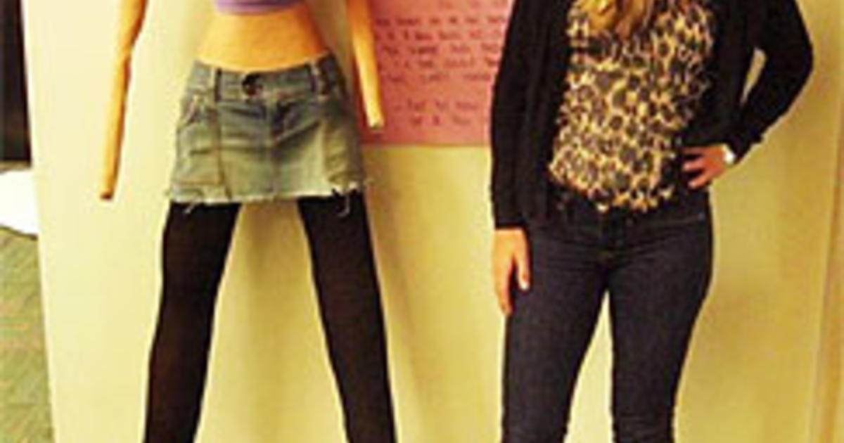 Life Size Barbies Shocking Dimensions Photo Would She Be Anorexic
