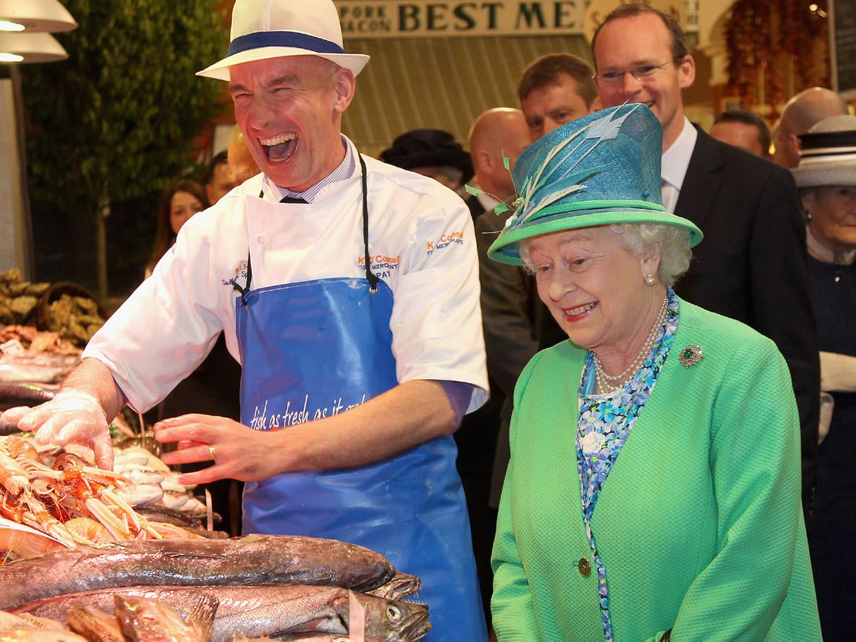 The Queen in Ireland Photo 34 Pictures CBS News