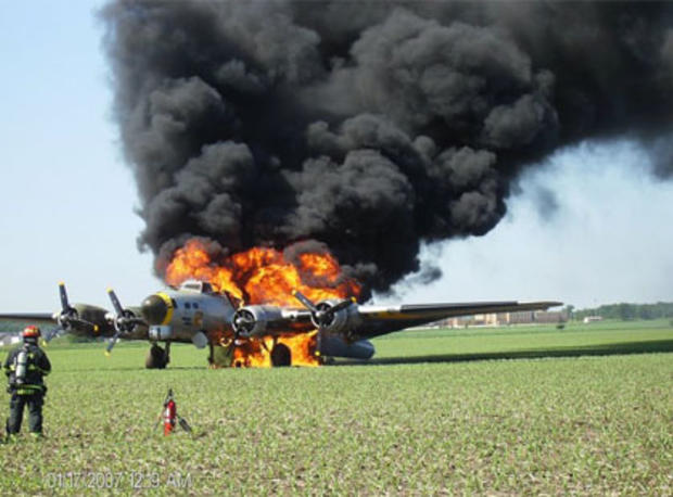 B-17 Crash Landing, Fire 