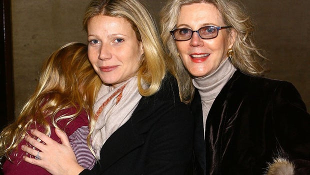Gwyneth Paltrow S Kids Are Addicted To Video Cbs News
