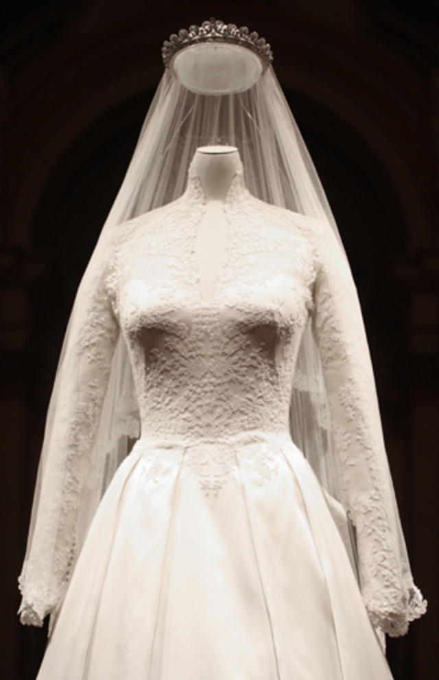 middleton wedding dress
