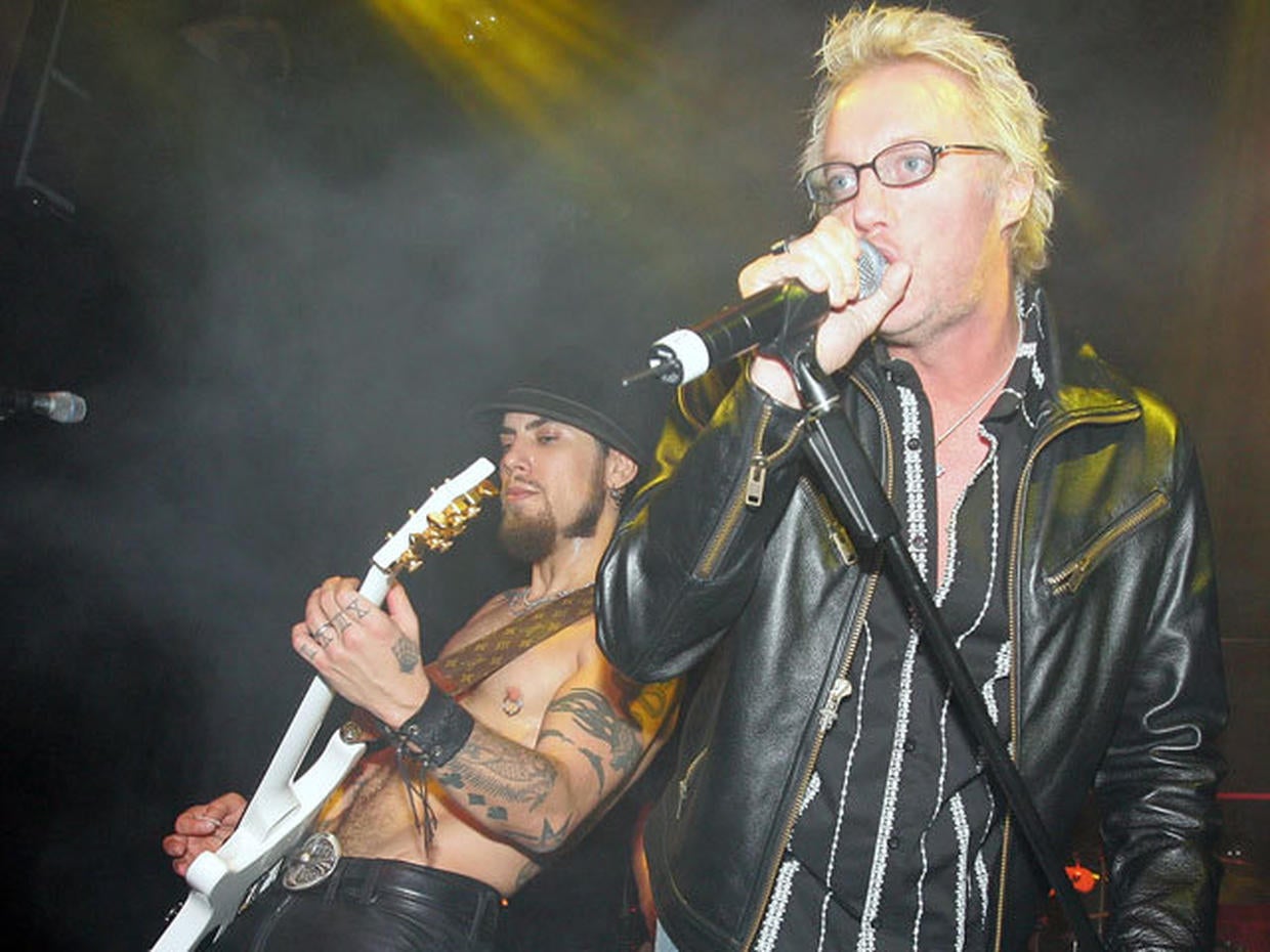 Warrant lead singer Jani Lane dead at 47 Photo 6 CBS News