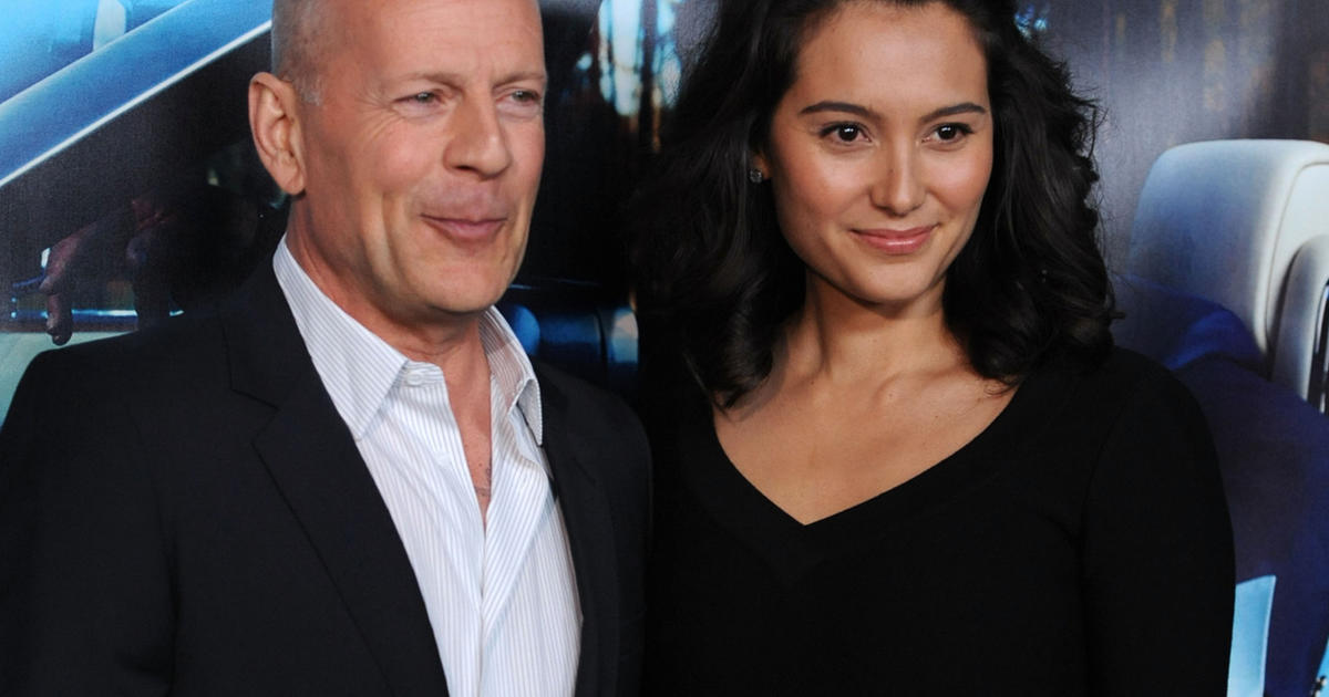 Bruce Willis to be a dad for the fourth time - CBS News