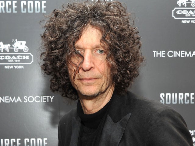 Howard Stern Set For Debut On America S Got Talent Cbs News