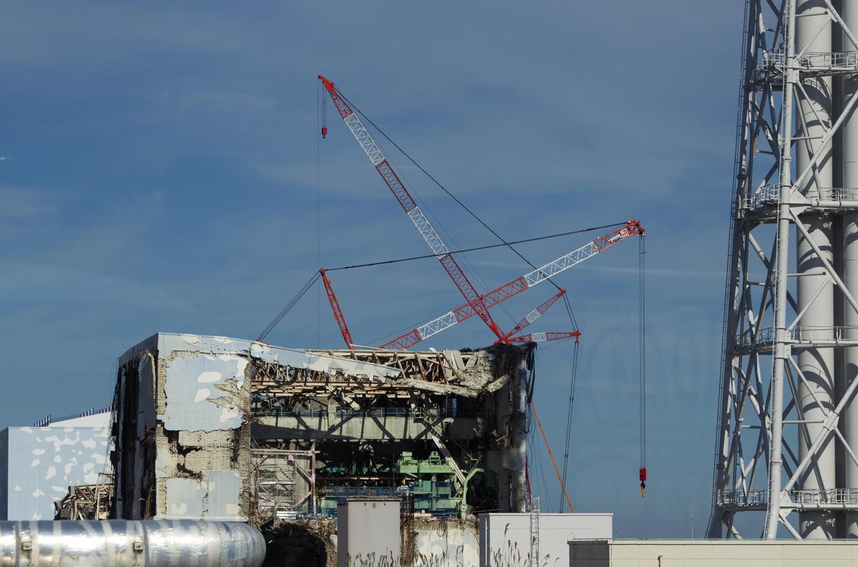 First Look Inside Fukushima Nuclear Plant - CBS News