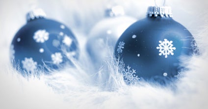 Snow flurries make for a white Christmas in Las Vegas CBS News