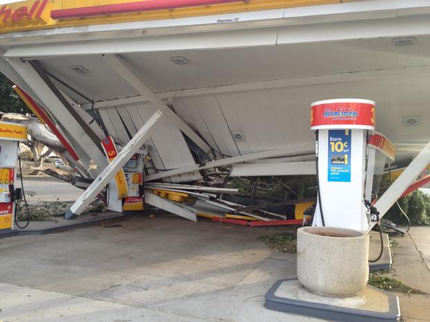 pasadena-gas-station-damage.jpg 
