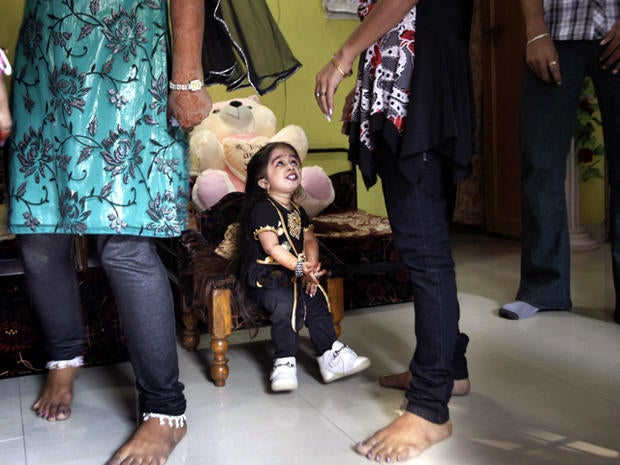 Who was the shortest ever mature human