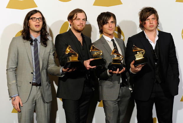 kings-of-leon-record-of-the-year-2010.jpg 