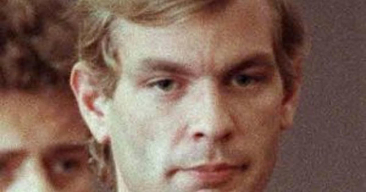 Jeffrey Dahmer Porn - Dahmer victim's sister calls walking tour \