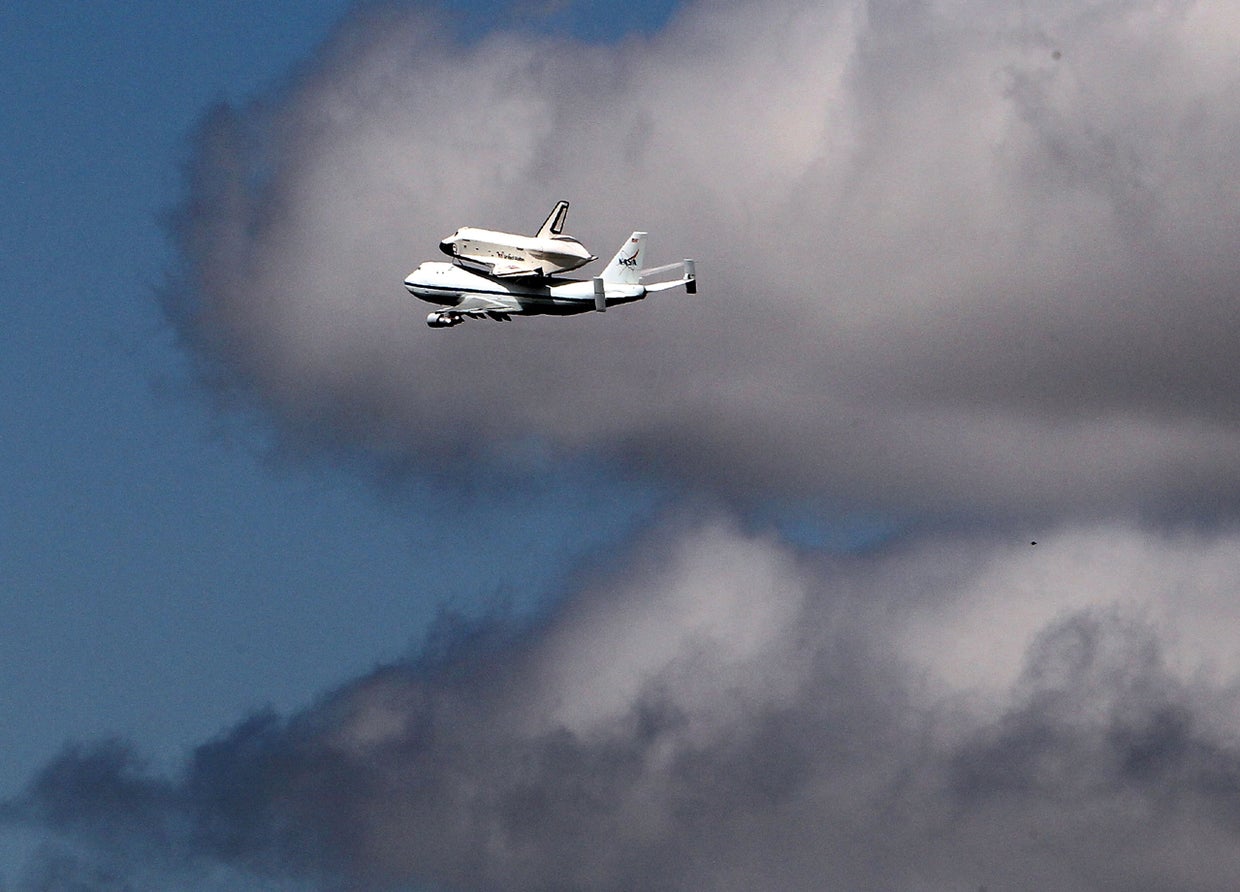 Space shuttle Enterprise flies over NYC - CBS News
