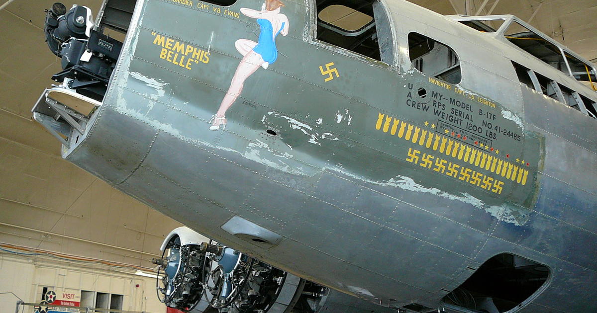 Restored WWII Bomber Memphis Belle Makes Public Debut ...