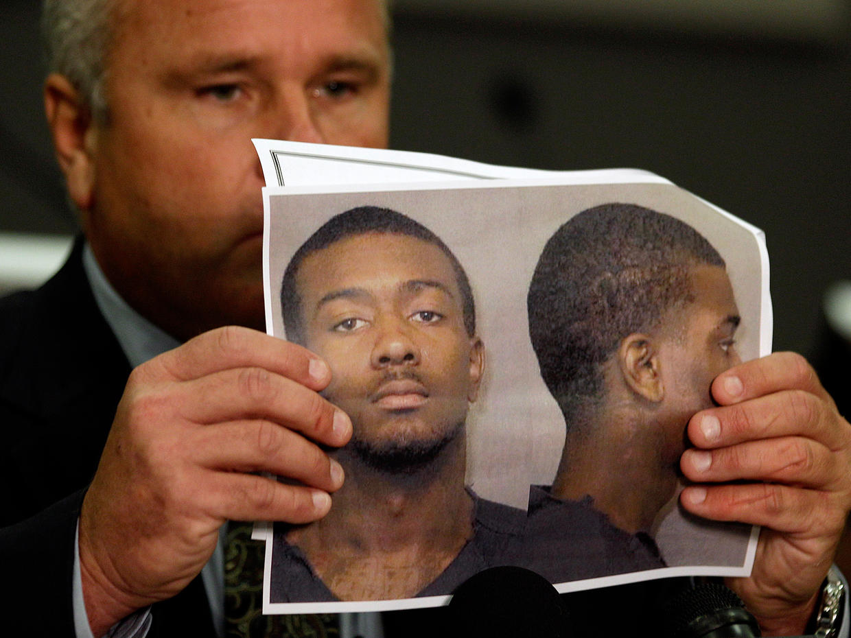 Auburn Shooting Suspect Surrenders - Photo 3 - Pictures - CBS News