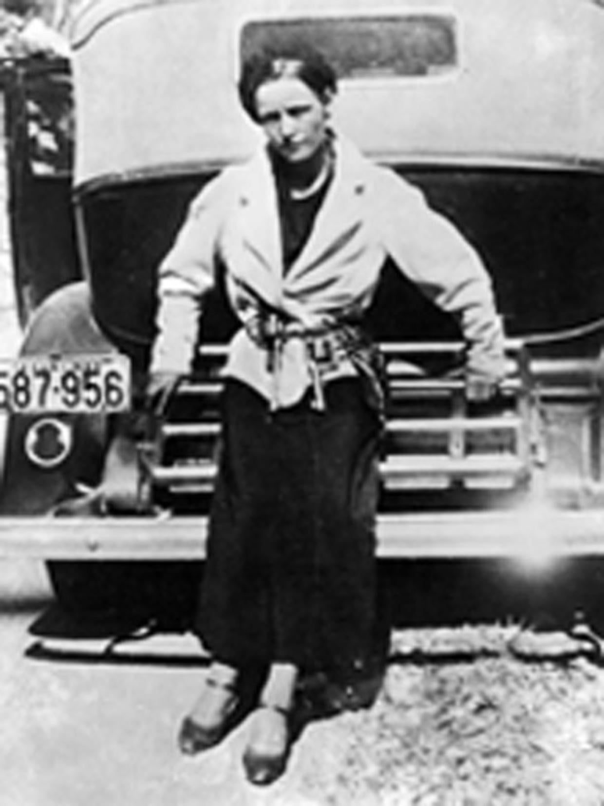 Bonnie and Clyde's guns auctioned for 504K CBS News