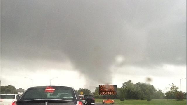 tornado-on-belt-parkway-instagram-zack12rose.jpg 