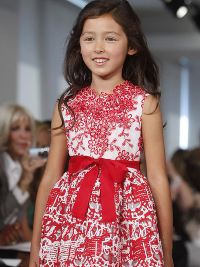 Cute kids on the runway - Photo 1 - Pictures - CBS News