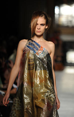 London Fashion Week 2012 - Photo 1 - Pictures - CBS News