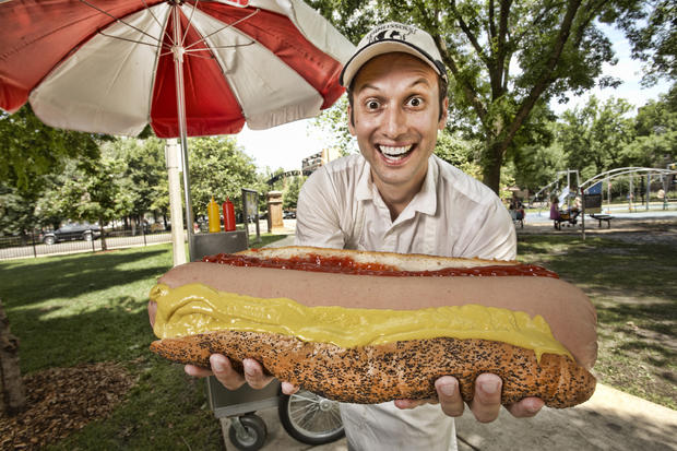 Dan_Abbate_-_Largest_Hot_Dog_Commercially_Available_0543.jpg 