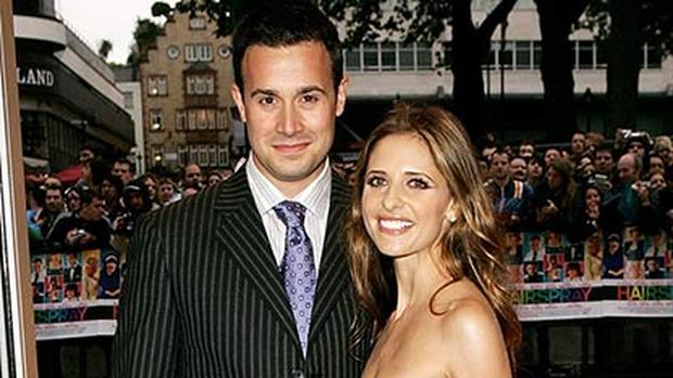 sarah_michelle_gellar_freddie_prinze_jr_416.jpg