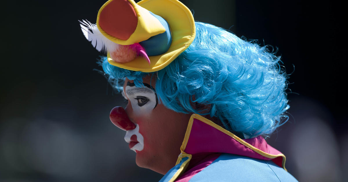 Clown convention in Mexico City - Photo 21 - Pictures - CBS News