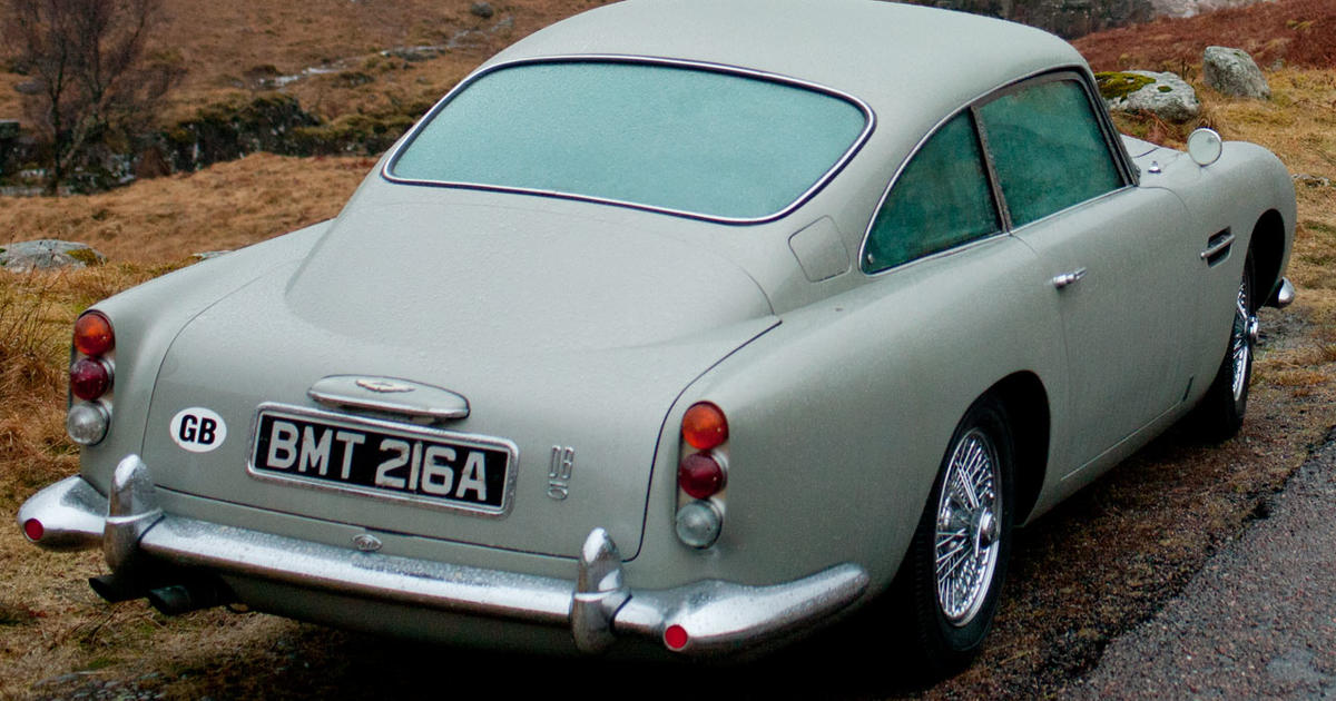 James Bond S Aston Martin Db5 In Skyfall Cbs News