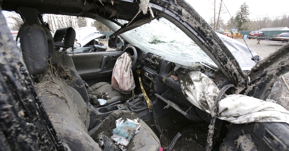 Driver in fatal Ohio crash didn't have license CBS News