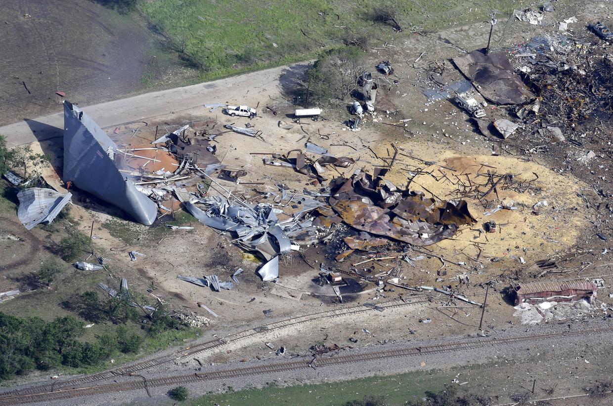 Texas Fertilizer Plant Explosion Photo 54 Cbs News 6409