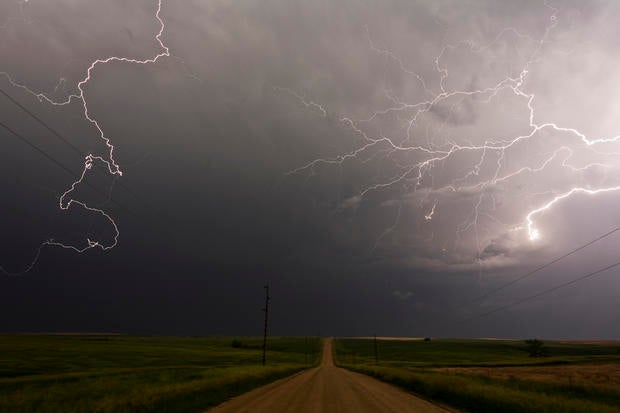 cloud 3 chaser Stunning Photo CBS News clouds    Pictures 1  storm