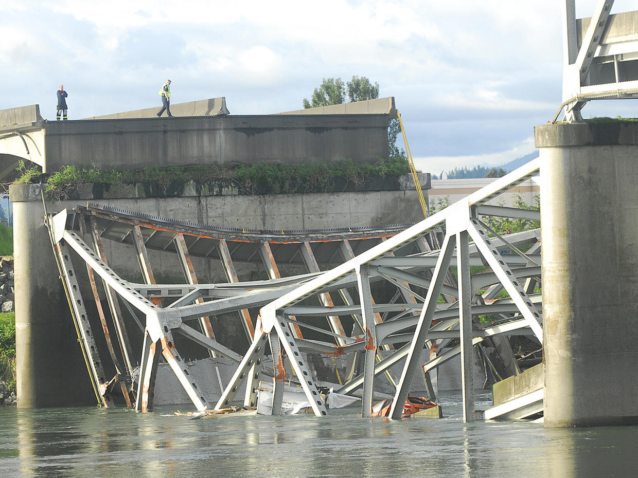 Washington state bridge collapses CBS News