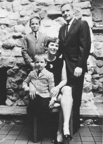 Astronaut family portraits CBS News