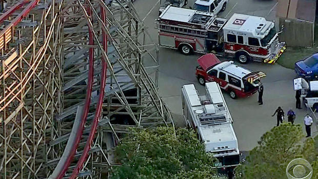 Safety procedures spotlighted in roller coaster death - CBS News