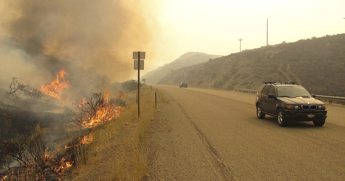 Wildfire Blazes Through Idaho Cbs News 8910