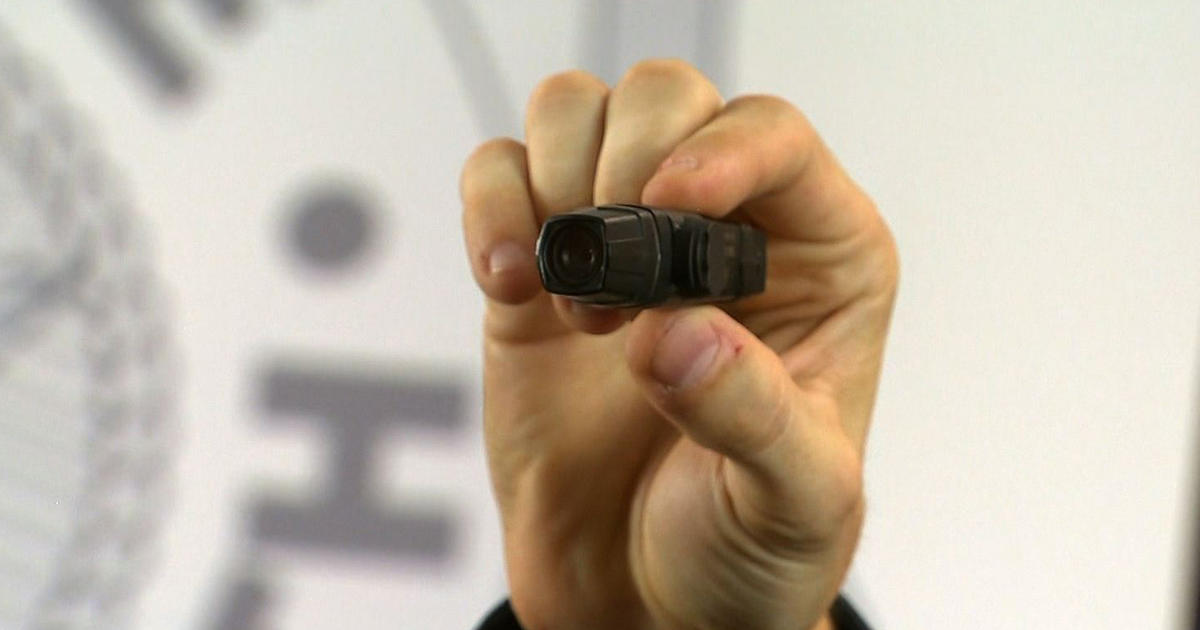 Nypd Cops Will Wear Body Cameras Cbs News