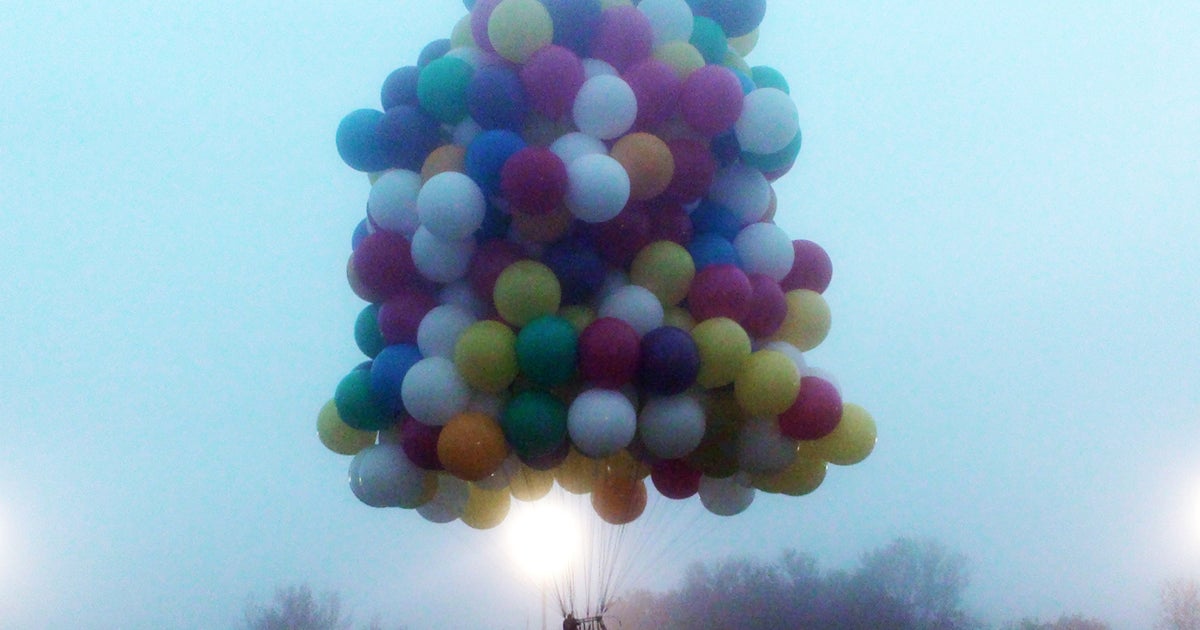 N.C. man's bid to cross Atlantic under cluster of heliumfilled