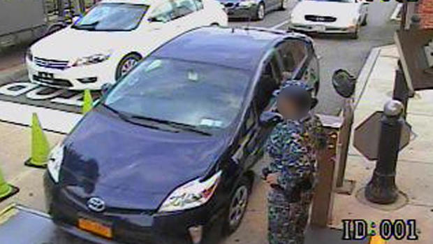 FBI releases photos from Navy Yard Shooting 