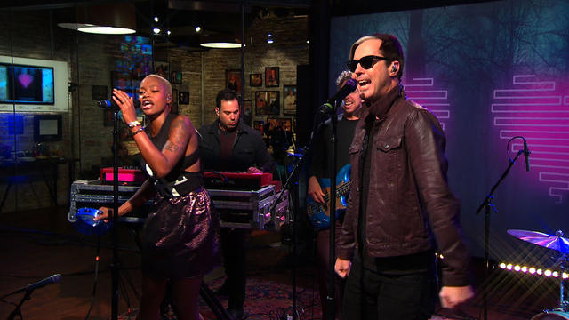 Fitz and The Tantrums perform "The Walker" 