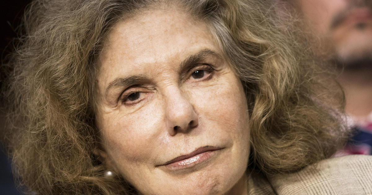 Teresa Heinz Kerry's seizures may have been caused by 2009 concussion