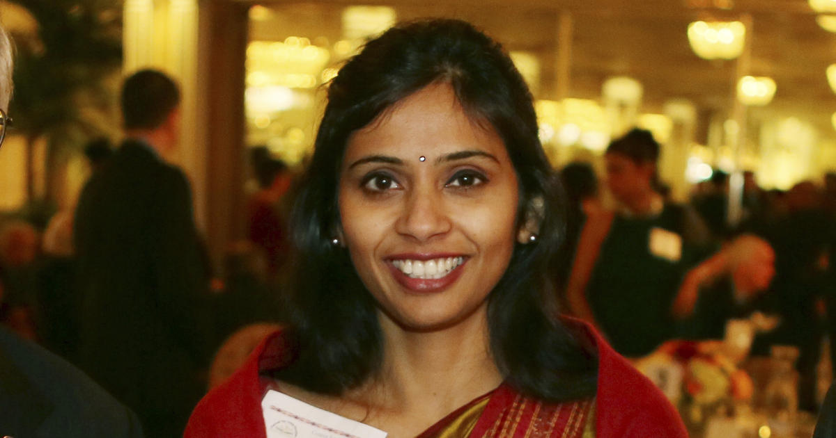 Strip Searched India Diplomat Leaves Us Cbs News