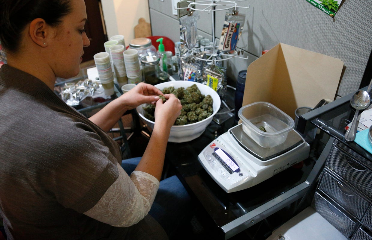 Recreational pot shops open in Colorado - CBS News