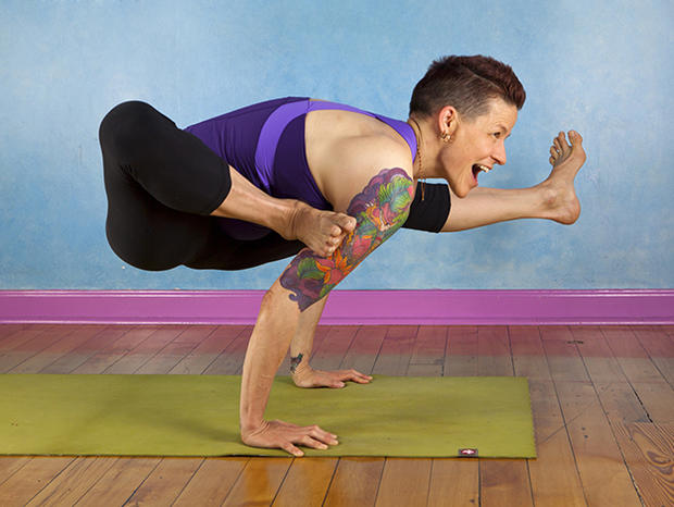 YogiDanaFlynn_AmySims yoga fitness workout 