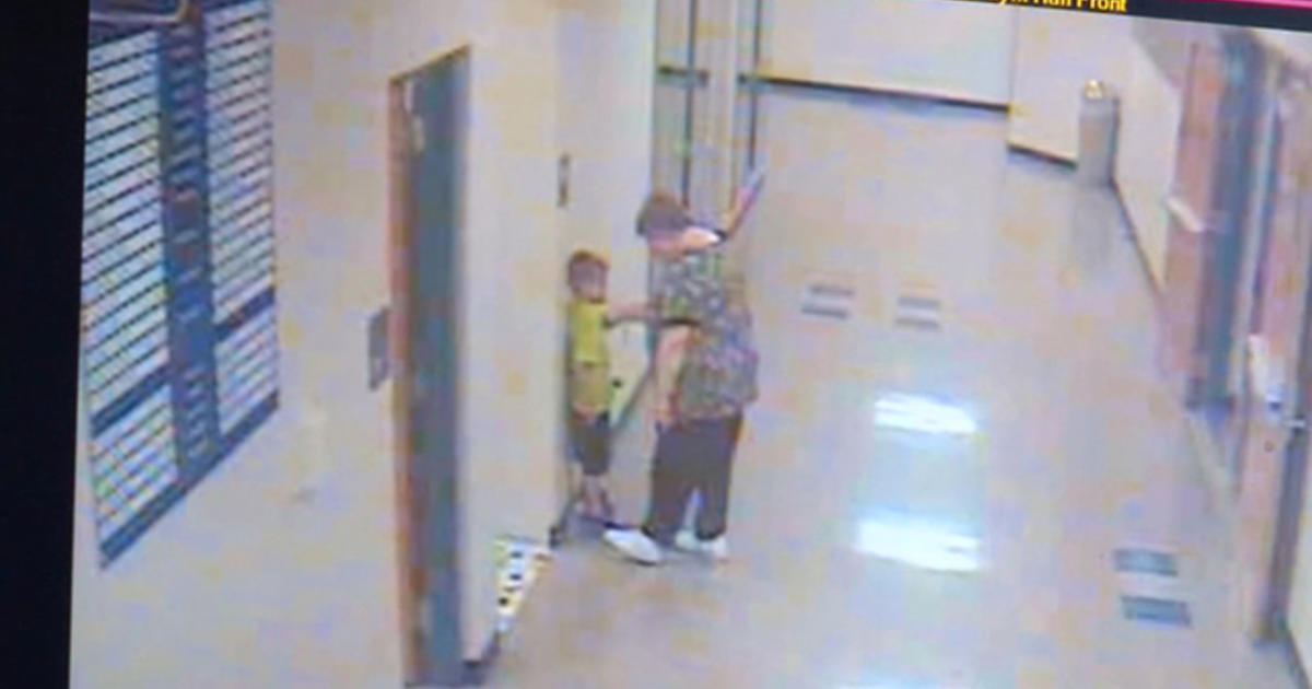 Teacher Grabbing Kindergartners Face Caught On Tape Cbs News 2867