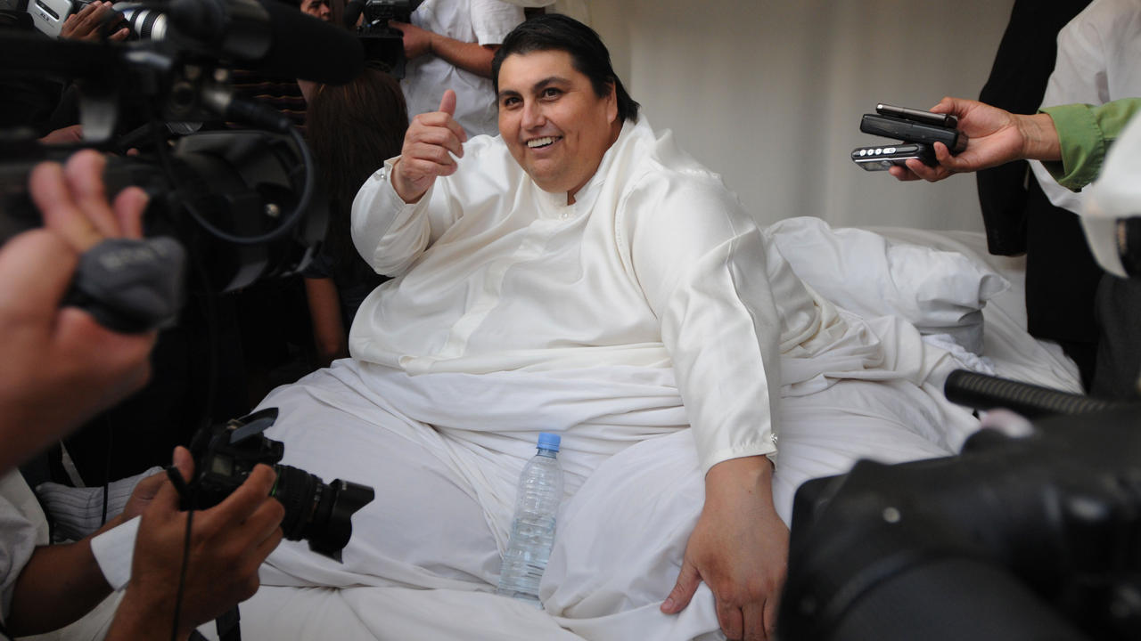 Самого жирного человека. Мануэль Урибе самый толстый человек в мире. Халид ибн мухсен Шаари. Мексиканец Мануэль Урибе. Кхвлид Бин Монсен шари.