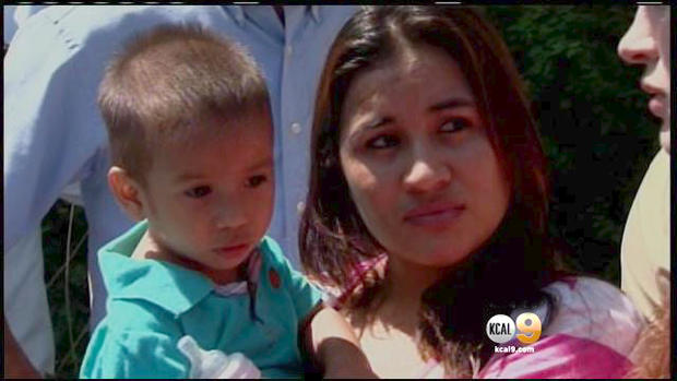 Murrieta Pro-Immigration Rally: Young Mother From Honduras 