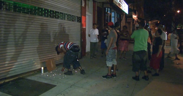 Man put in police choke hold in Staten Island, New York dies during