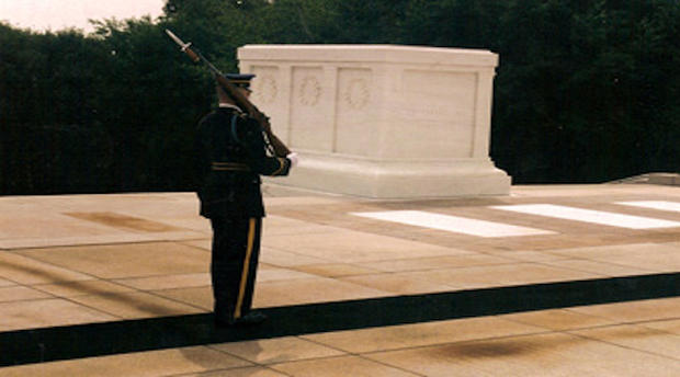 Tomb of the Unknown Soldier, Arlington Cemetery (Credit, Randy Yagi) 