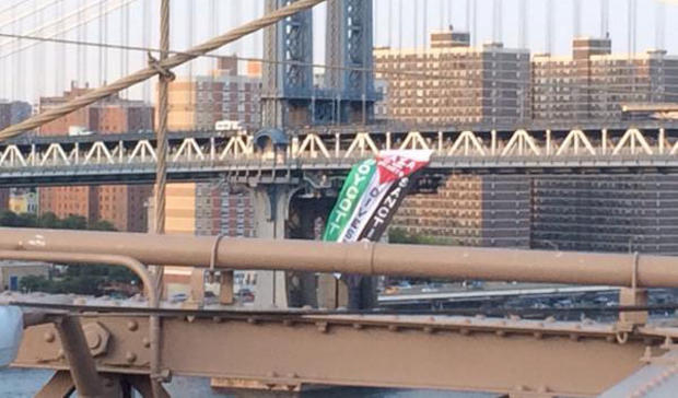 Manhattan Bridge Palestinian Flag 