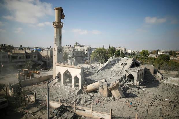 General view of remains of mosque witnesses said was hit by Israeli air strike in Beit Hanoun in northern Gaza Strip on August 25, 2014